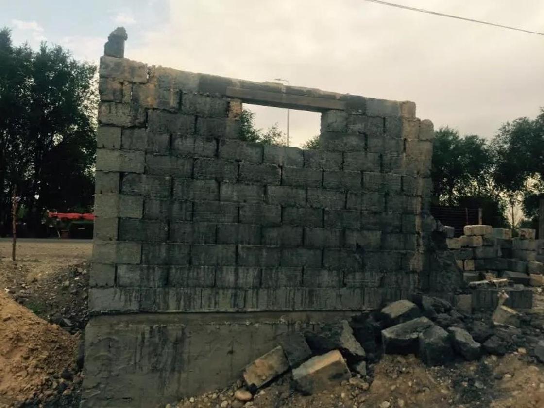Еще одна незаконная постройка была ликвидирована в Талдыкоргане