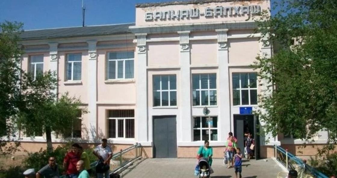 Начальника участка депо и его жену убили в Балхаше Начальника участка депо и его жену убили в Балхаше