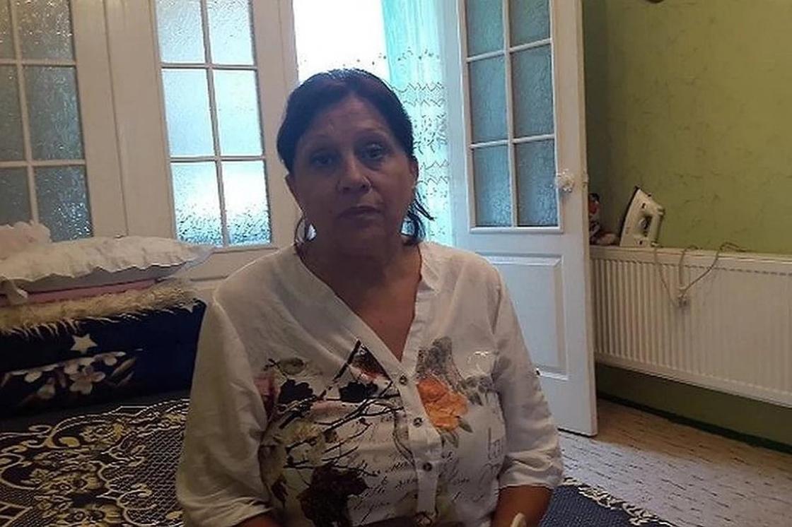 "Он маньяк с пеленок": бабушка сестер Хачатурян рассказала об их отце