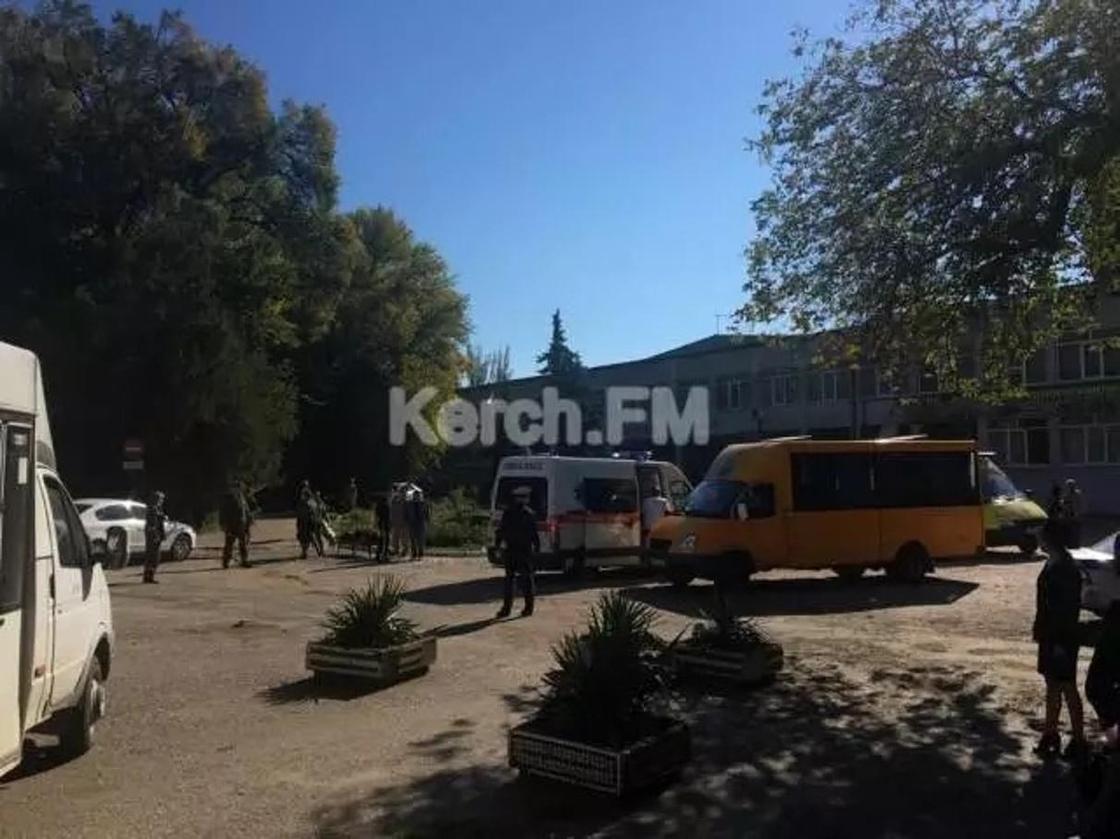 Взрыв произошел в колледже в Крыму: 10 погибших, 50 пострадавших (фото)