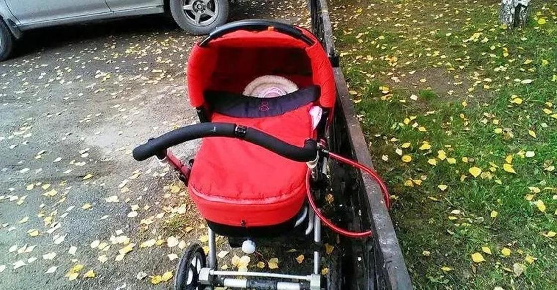 Младенца в коляске бросили замерзать на улице Алматы