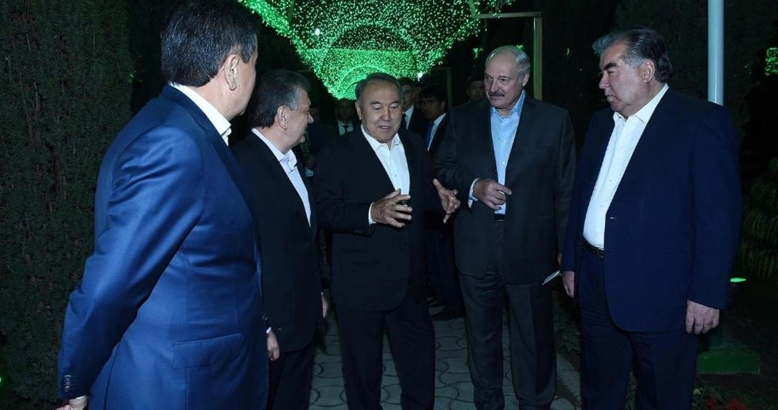 Рахмон показал Назарбаеву, Путину и Лукашенко свои арбузы(фото, видео)