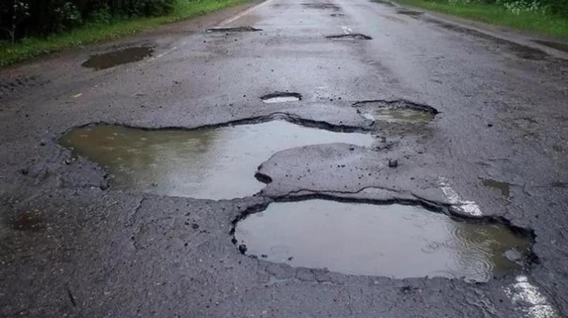 Более 90 чиновников наказали за плохие дороги в Акмолинской области Более 90 чиновников наказали за плохие дороги в Акмолинской области