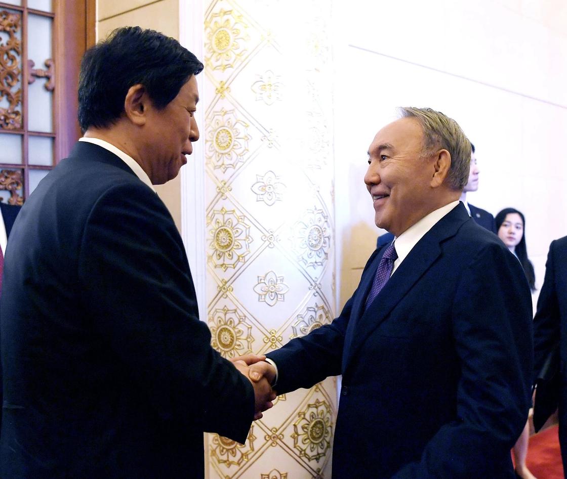"Товарищ Абишевич": как Нурсултана Назарбаева называют в Китае