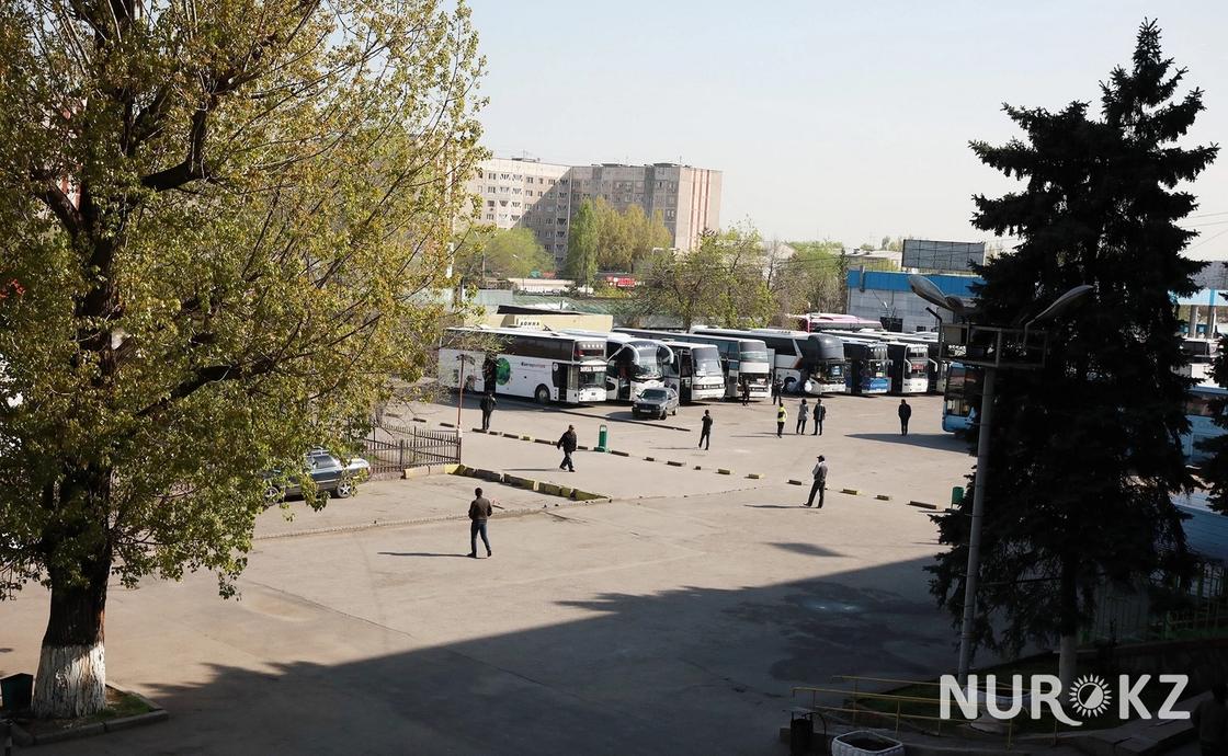 21.04 На автовокзале «Сайран» снесли пристройки после визита акима Алматы