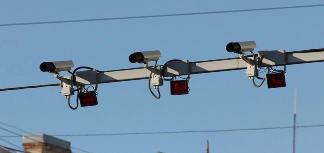 Видеокамеры будут выявлять нарушителей на линии БРТ в Алматы Видеокамеры будут выявлять нарушителей на линии БРТ в Алматы