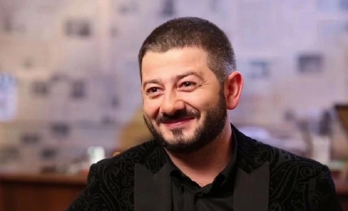Галустян обидел чеченцев пародией на Кадырова Галустян обидел чеченцев пародией на Кадырова