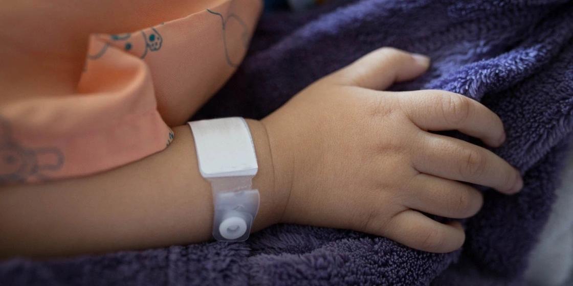 У избитого младенца в Караганде врачи нашли ряд заболеваний