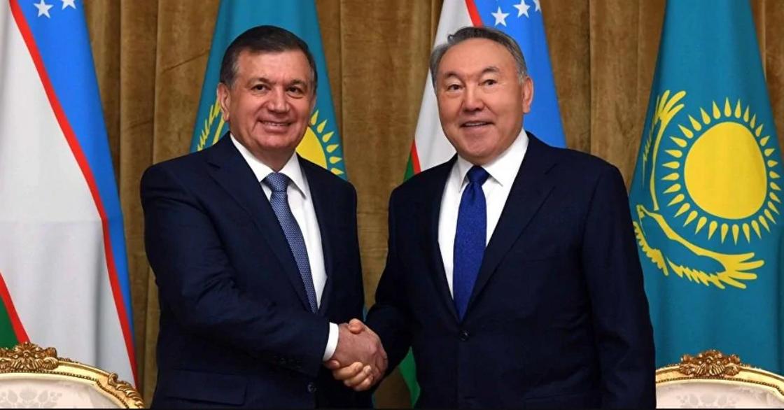 Назарбаев и Мирзиеев поздравили друг друга с наступающим Новым годом