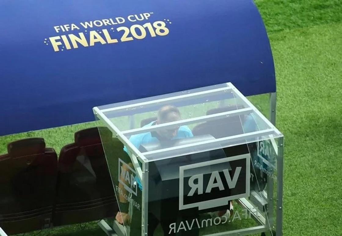 Моуринью раскритиковал решение судьи о назначении пенальти в финале ЧМ-2018 Моуринью раскритиковал решение судьи о назначении пенальти в финале ЧМ-2018