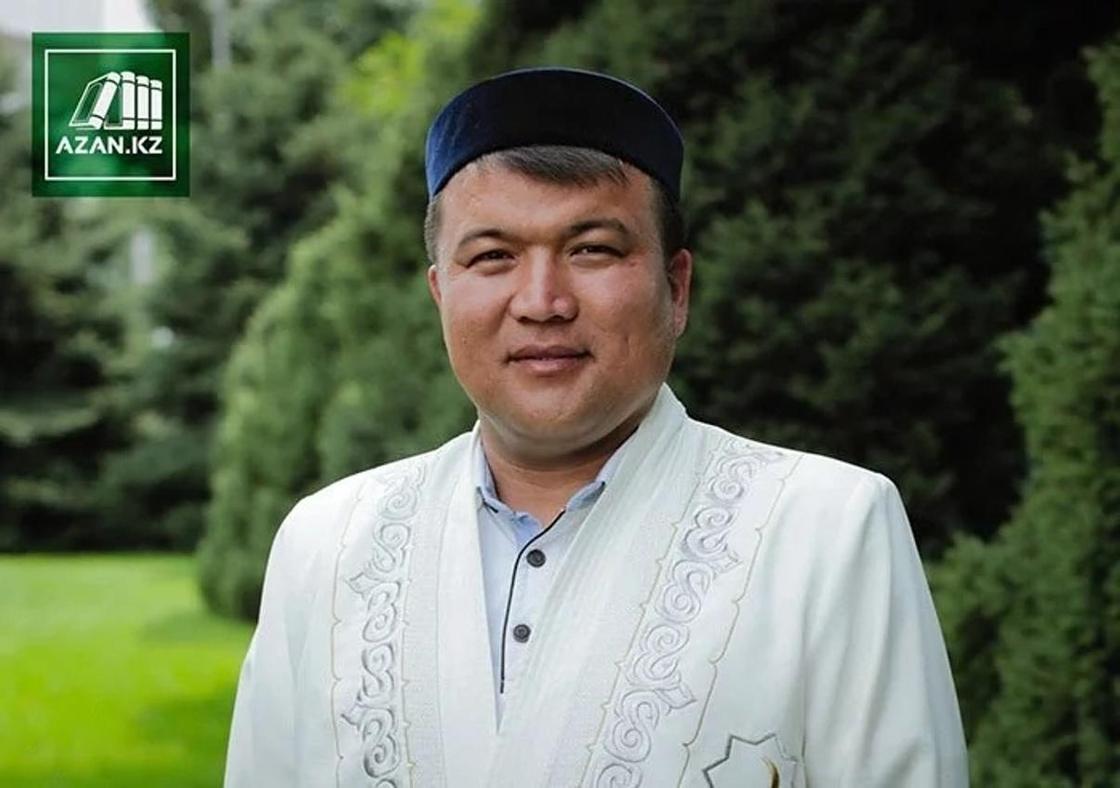 Новый главный имам назначен в центральной мечети Алматы (фото)
