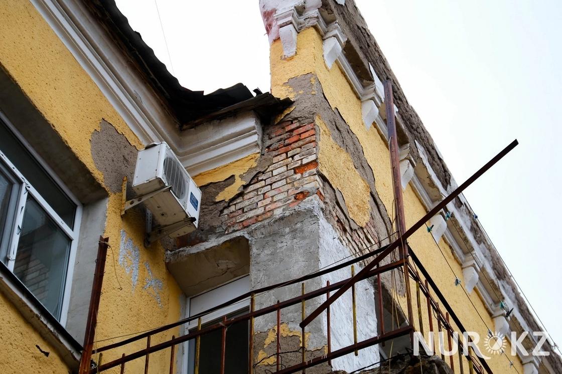 26.04 Дом после ремонта разваливается в центре Караганды