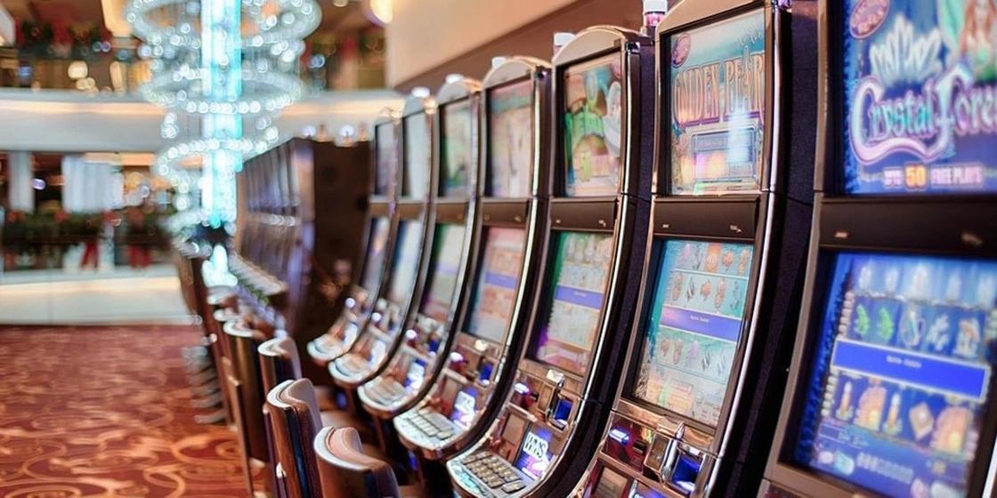 «Мог бы быть миллионером»: Житель Алматы влез в долги из-за азартных игр