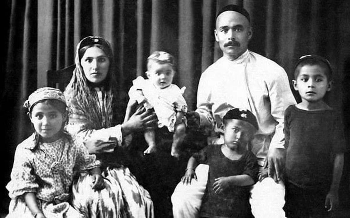 Стали известны новые факты о семье Ислама Каримова (фото)