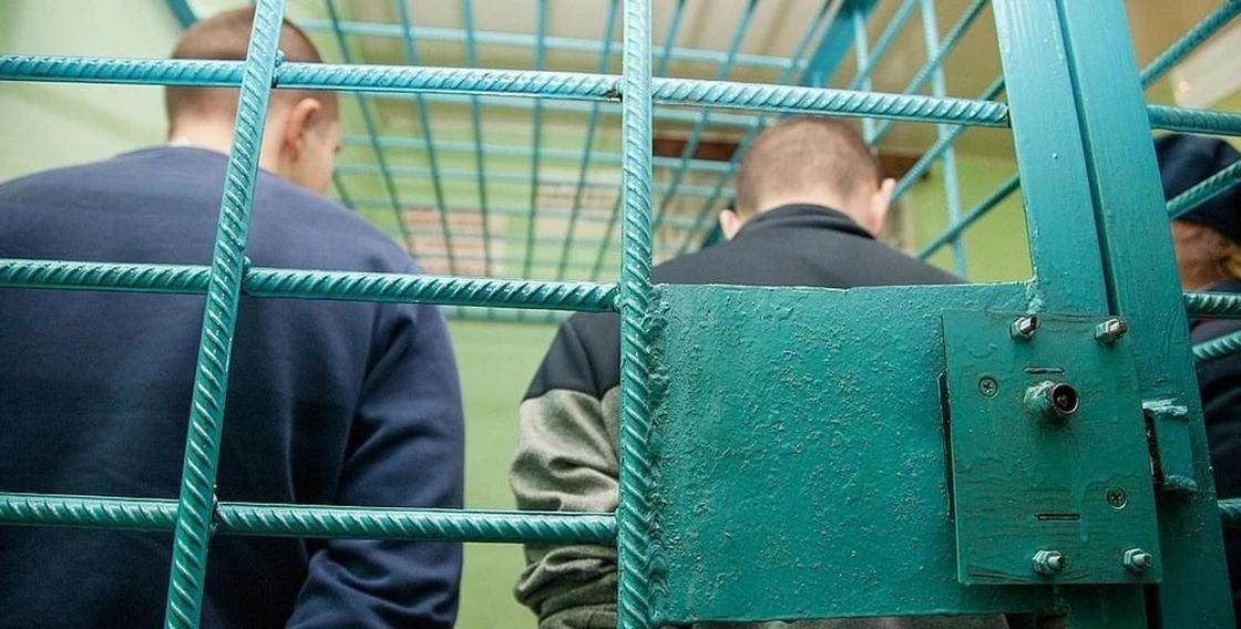Избивали насиловали, грабили: державших в страхе Кордай налетчиков задержали в Алматы