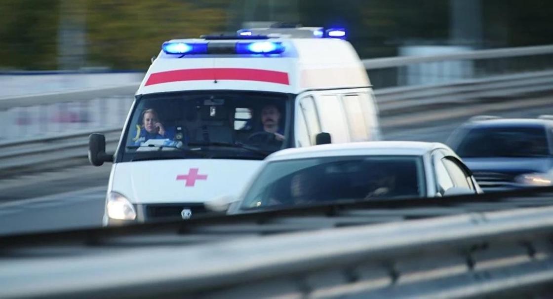Житель Карагандинской области с ножом напал на врача скорой помощи