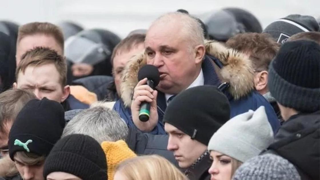 Путин назначил вместо Тулеева вставшего на колени на митинге Цивилева