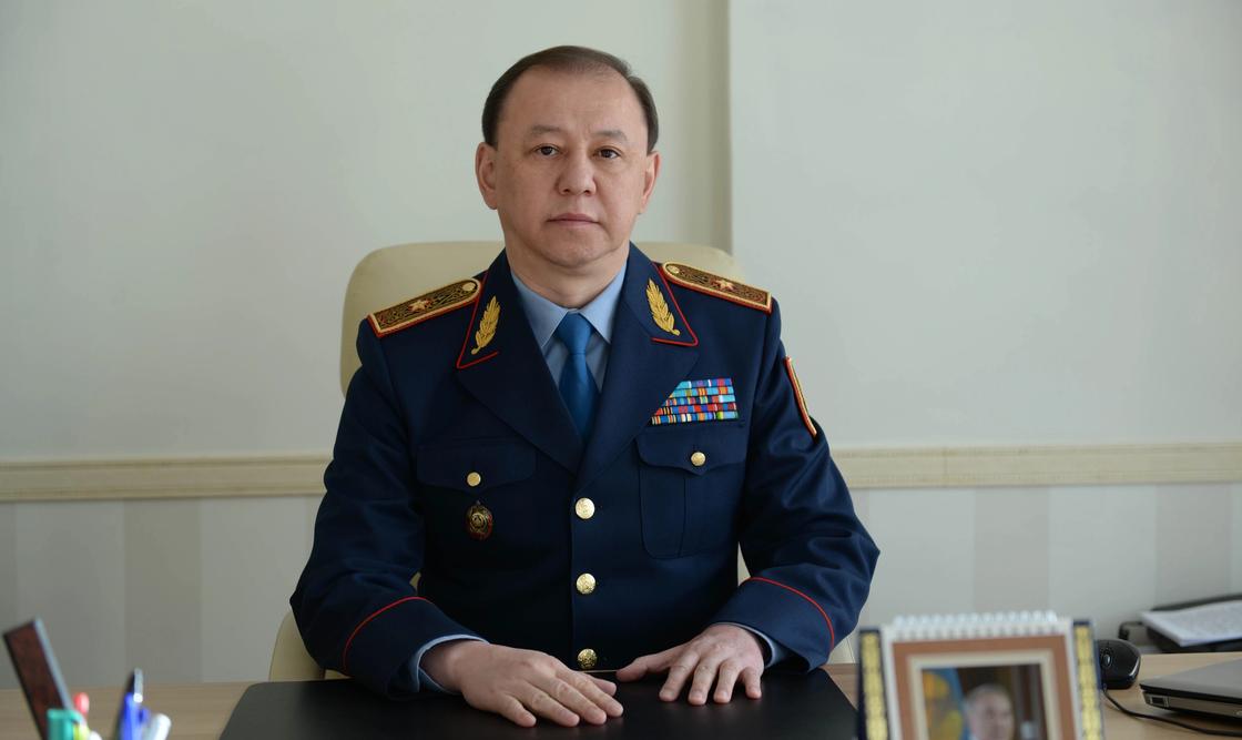 Онлайн-конференция: председатель комитета миграционной службы ответит на вопросы казахстанцев на NUR.KZ