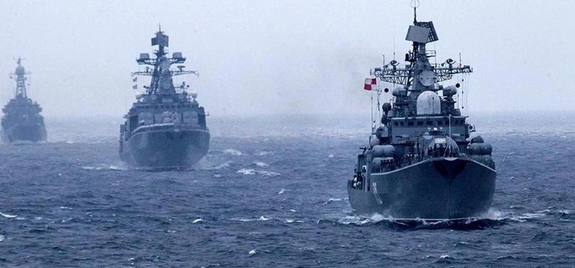 "Иногда лучше жевать, чем говорить": В Москве ответили США на угрозу морской блокады