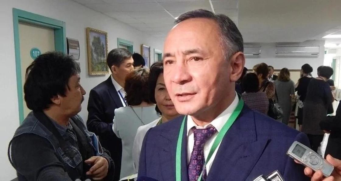 Ляйля Султанкызы и муж Кайрат Ляйля Султанкызы и муж Кайрат
