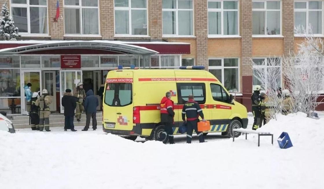 Поножовщина произошла в российской школе: ранены 10 детей и учитель (фото)