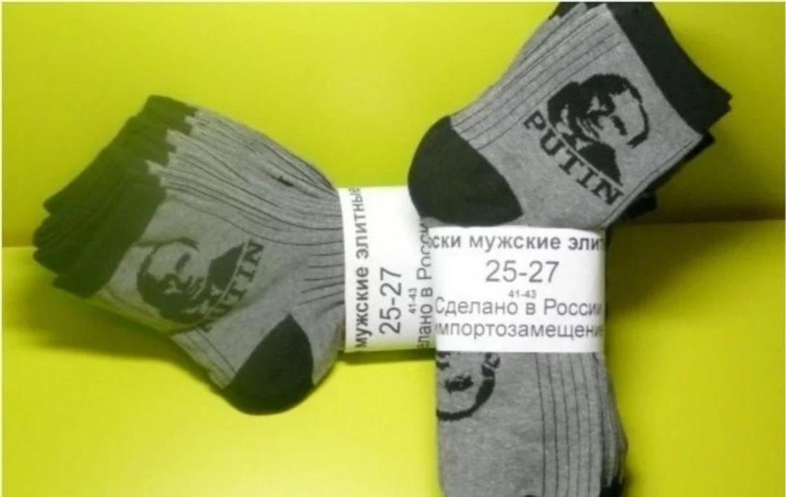 Трусы и ботинки с изображением Путина предложили его фанатам Трусы и ботинки с изображением Путина предложили его фанатам