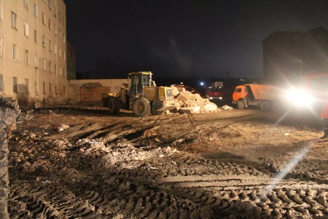 Стали известны подробности обрушения дома в Кызылорде (фото)