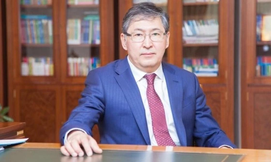 Сагадиев прокомментировал информацию о переходе на "шестидневку" в школах Сагадиев прокомментировал информацию о переходе на "шестидневку" в школах