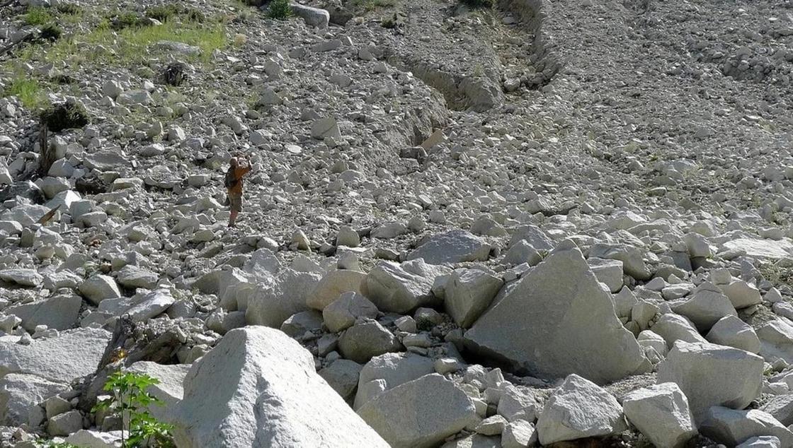 Казахстанцы пострадали при камнепаде в Кыргызстане
