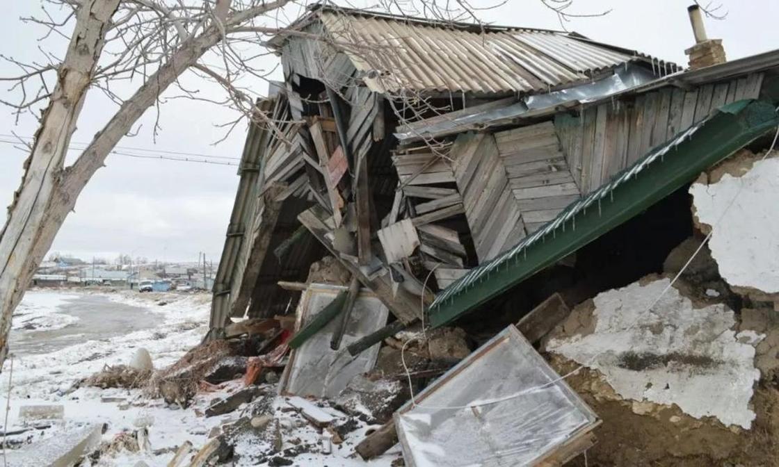 8 домов рухнули из-за паводков в ВКО