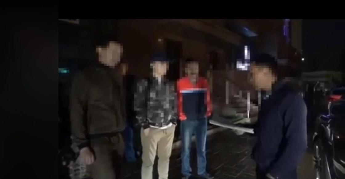 Следователя СЭР ДГД Астаны задержали с поличным при получения взятки (видео)