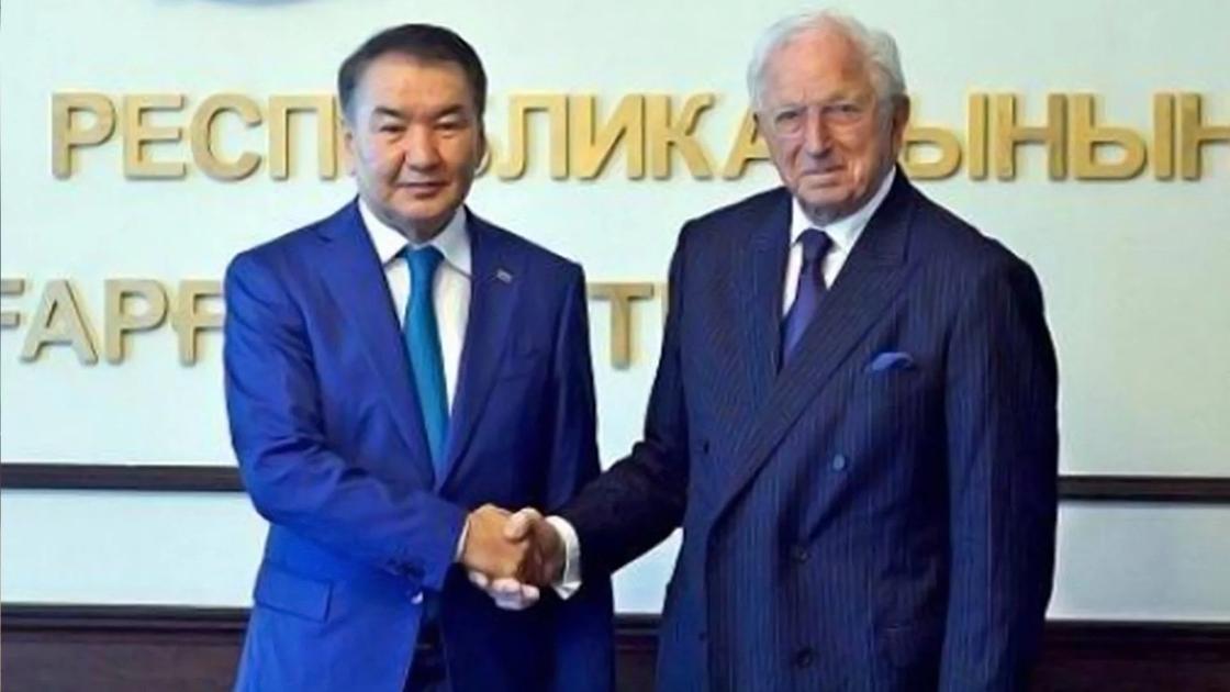 Британский судья уверен, что следование международному праву привлечет в Казахстан новых инвесторов