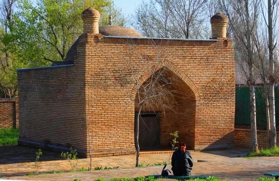 Исторические места Казахстана, которые стоит посетить Исторические места Казахстана, которые стоит посетить