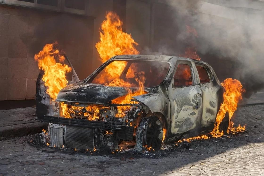 Бизнесмена сожгли в машине: одного из убийц осудили в ЮКО