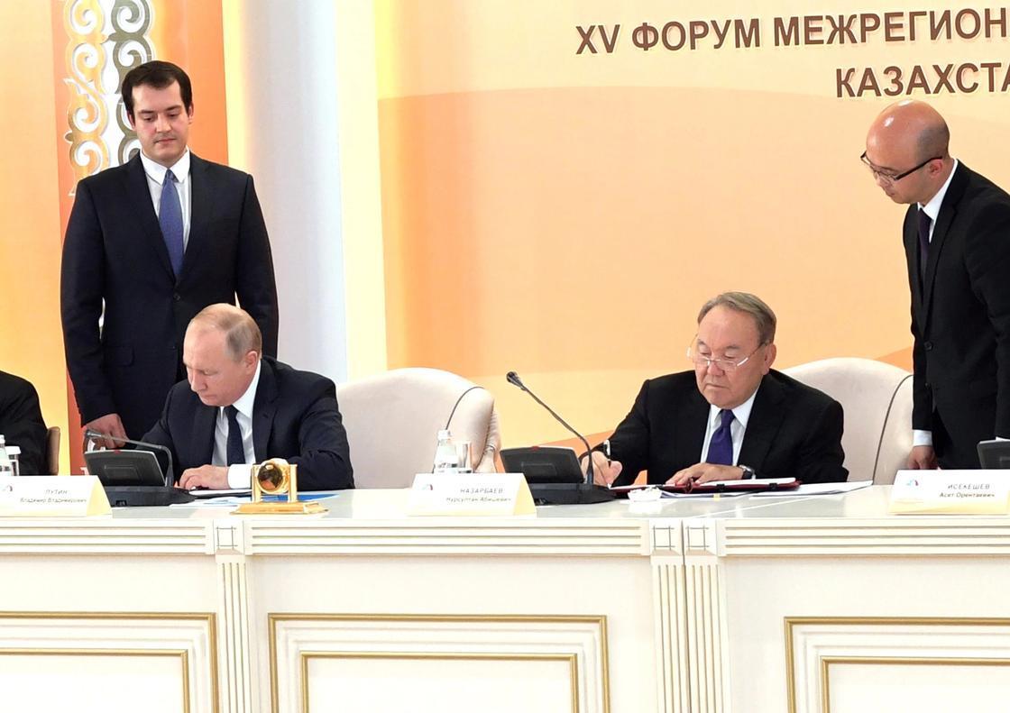 О чем говорил Назарбаев на форуме в Петропавловске О чем говорил Назарбаев на форуме в Петропавловске