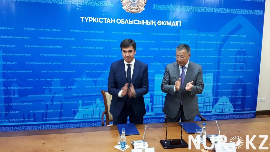 "Мы будем сотрудничать и дальше": Туймебаев и Абдрахимов встретились в Туркестане