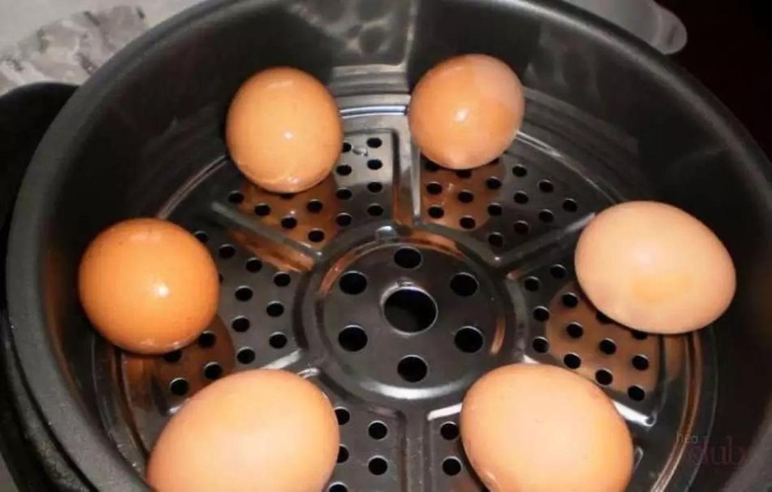 Как варить яйца всмятку, чтобы хорошо чистились