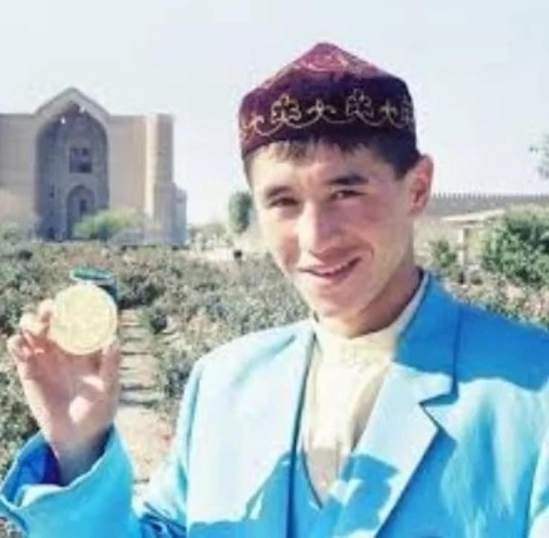 Бүгін 20 жасында Олимпті бағындырған Бекзат Саттархановтың туған күні. Фото: NUR.KZ.