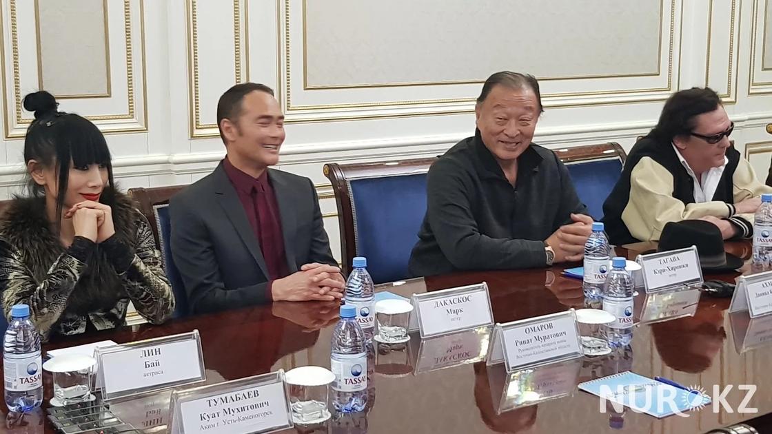 Голливудские актеры расскажут поклонникам о Восточном Казахстане