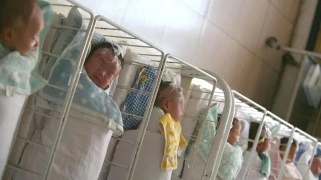 В Китае родился ребенок через четыре года после смерти родителей