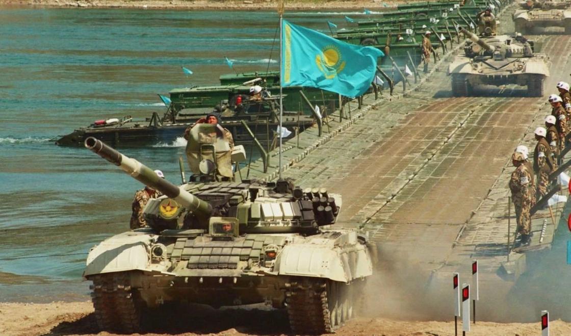 Казахстан наращивает военную мощь: увеличены расходы на оборону