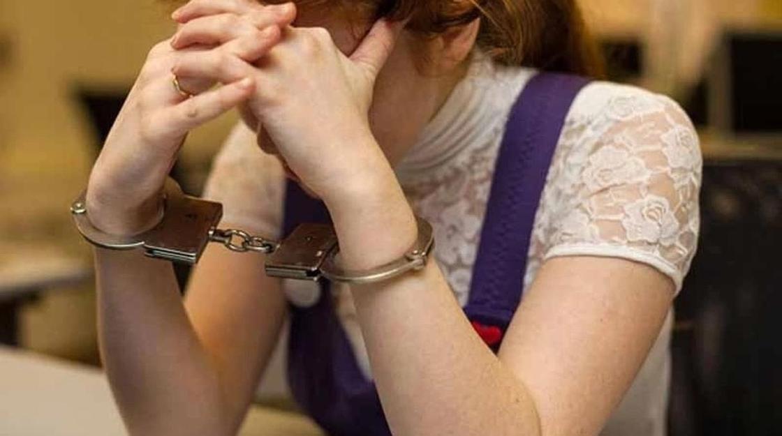 Названы фамилии казахстанок, задержанных в США по подозрению в мошенничестве Названы фамилии казахстанок, задержанных в США по подозрению в мошенничестве