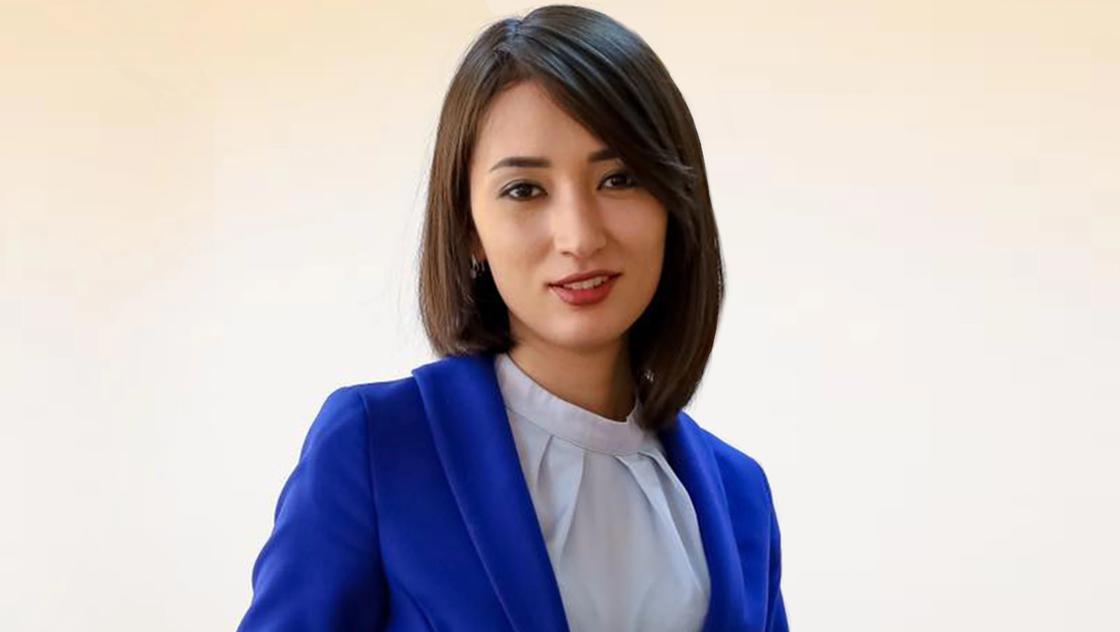 Новым пресс-секретарем премьер-министра стала Зарина Нурланова