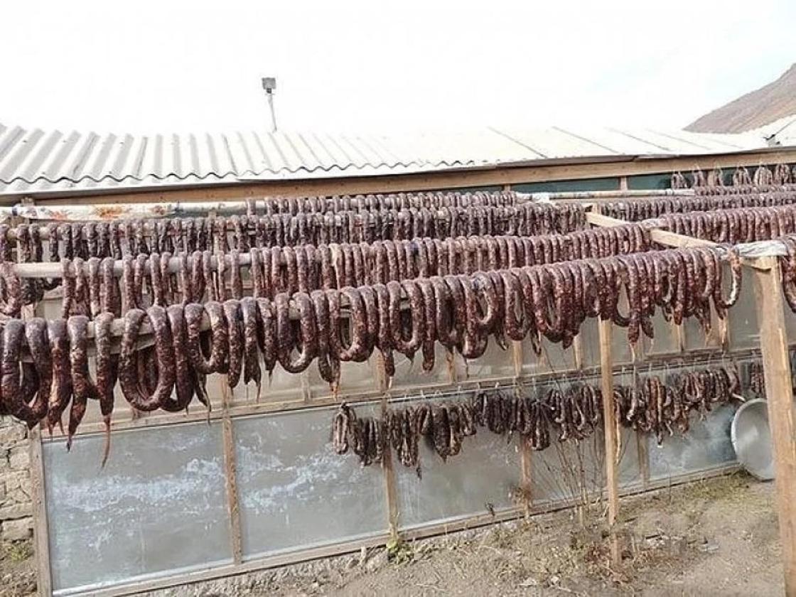 180 человек погибли из-за мясных колбас в ЮАР 180 человек погибли из-за мясных колбас в ЮАР