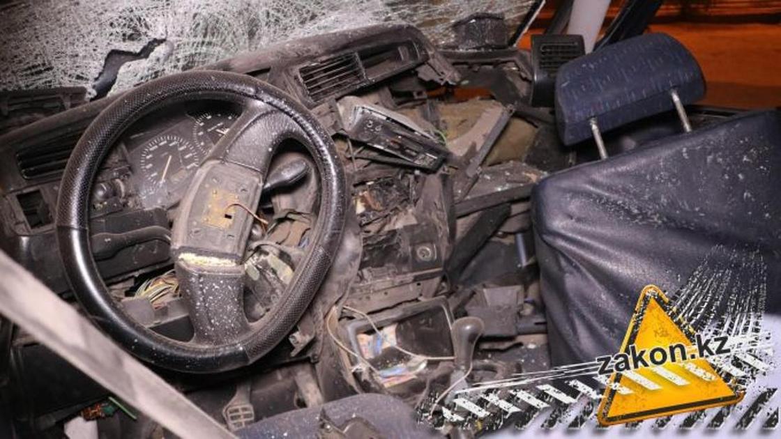 BMW X5 на летней резине спровоцировал смертельное ДТП в Алматы (фото, видео)