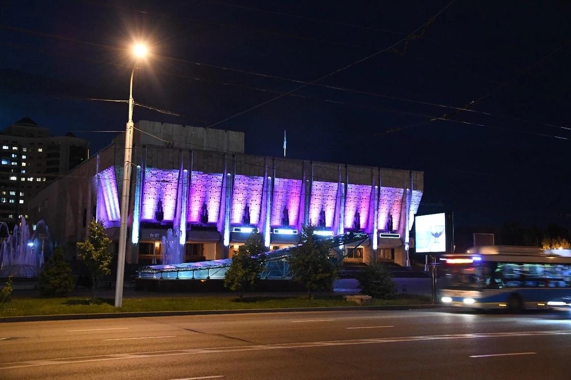 Исторический центр Алматы украсили архитектурной подсветкой (фото)