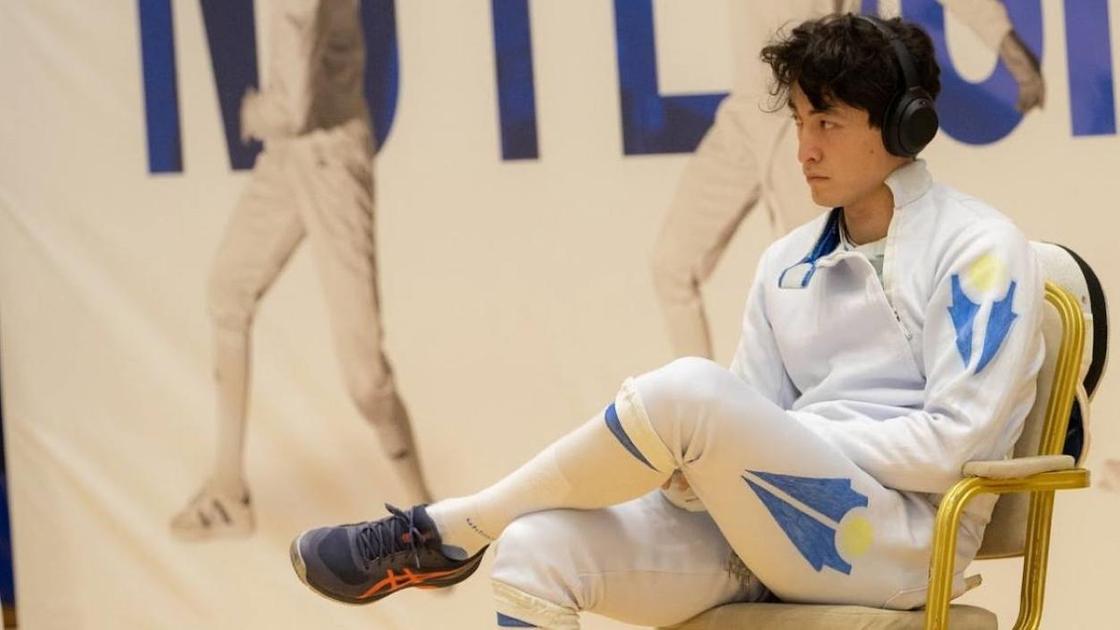 Казахстанский фехтовальщик Ерлик Сертай