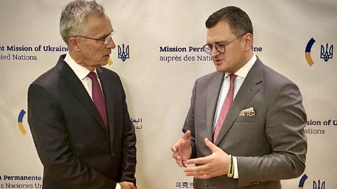 Йенс Столтенберг и Дмитрий Кулеба