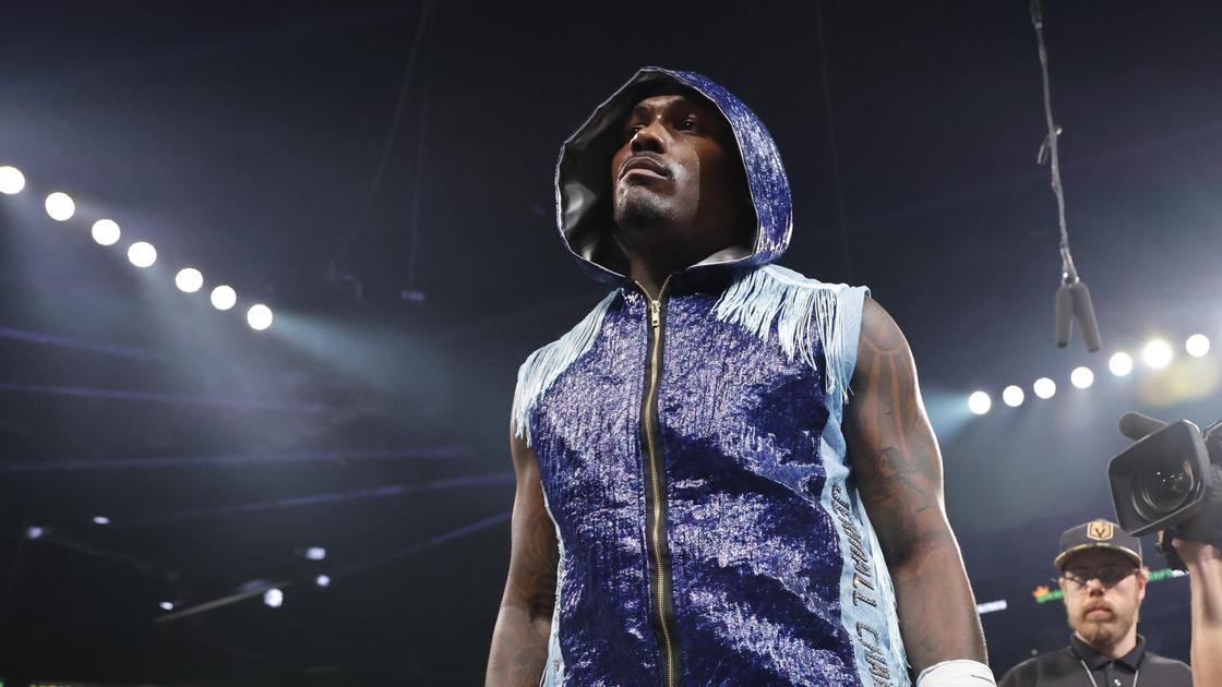 Американский боксер Джермалл Чарло