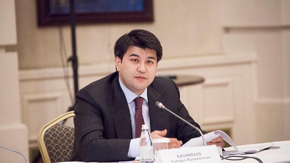 Какую должность занимал бишимбаев. Куандыка бишимбаев. валихан бишимбаев. куандык бишимбаев министр. валихан козыкеевич бишимбаев.